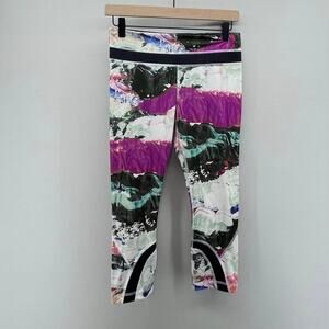 Lululemon Run Inspire Crop II Womens 6 Luxtreme Pigment Wave Multi Black Legging
